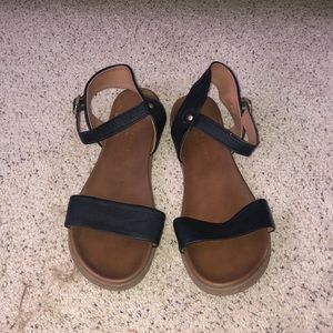 Black sandals